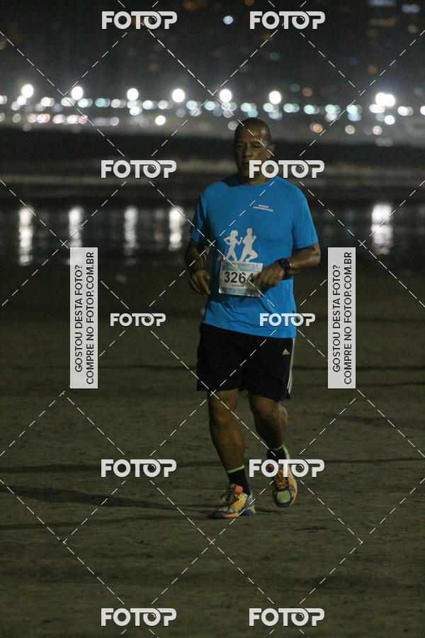 Buy your photos of the eventCircuito Jovem Pan Night Run - Etapa Santos on Fotop