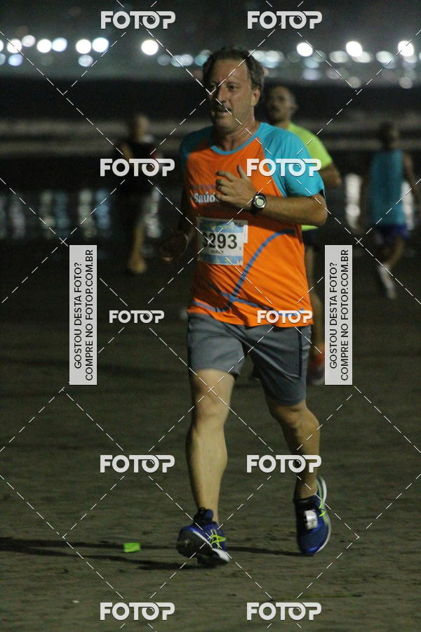 Buy your photos of the eventCircuito Jovem Pan Night Run - Etapa Santos on Fotop