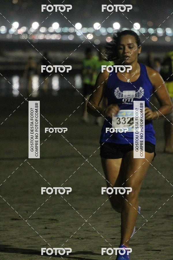 Buy your photos of the eventCircuito Jovem Pan Night Run - Etapa Santos on Fotop