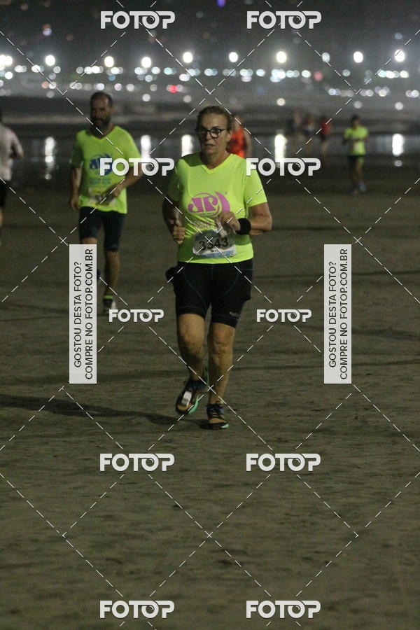 Buy your photos of the eventCircuito Jovem Pan Night Run - Etapa Santos on Fotop