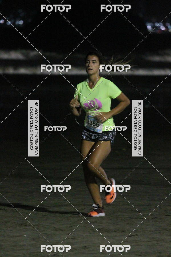 Buy your photos of the eventCircuito Jovem Pan Night Run - Etapa Santos on Fotop