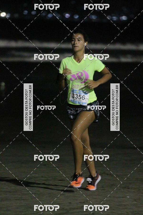 Buy your photos of the eventCircuito Jovem Pan Night Run - Etapa Santos on Fotop