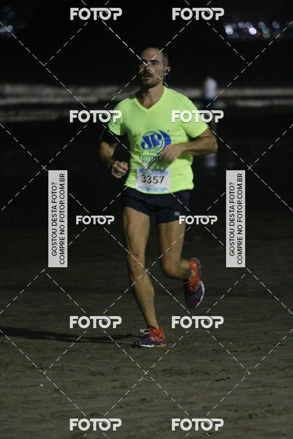 Buy your photos of the eventCircuito Jovem Pan Night Run - Etapa Santos on Fotop