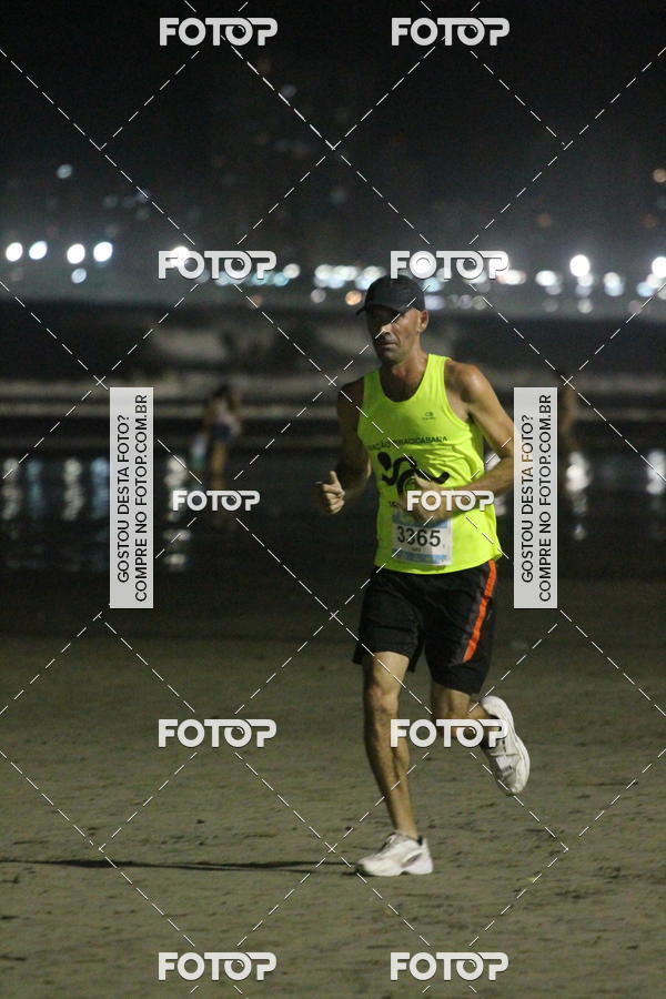 Buy your photos of the eventCircuito Jovem Pan Night Run - Etapa Santos on Fotop
