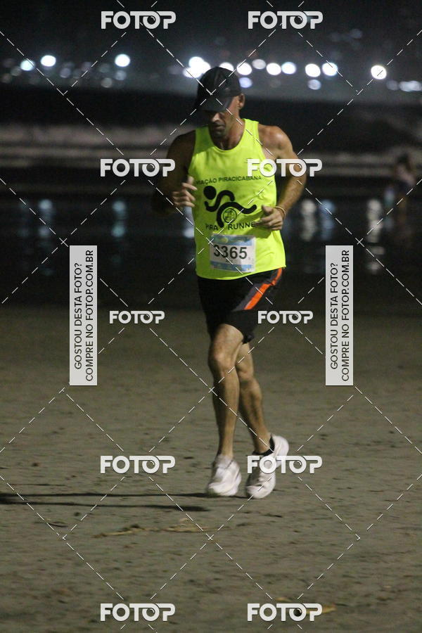 Buy your photos of the eventCircuito Jovem Pan Night Run - Etapa Santos on Fotop