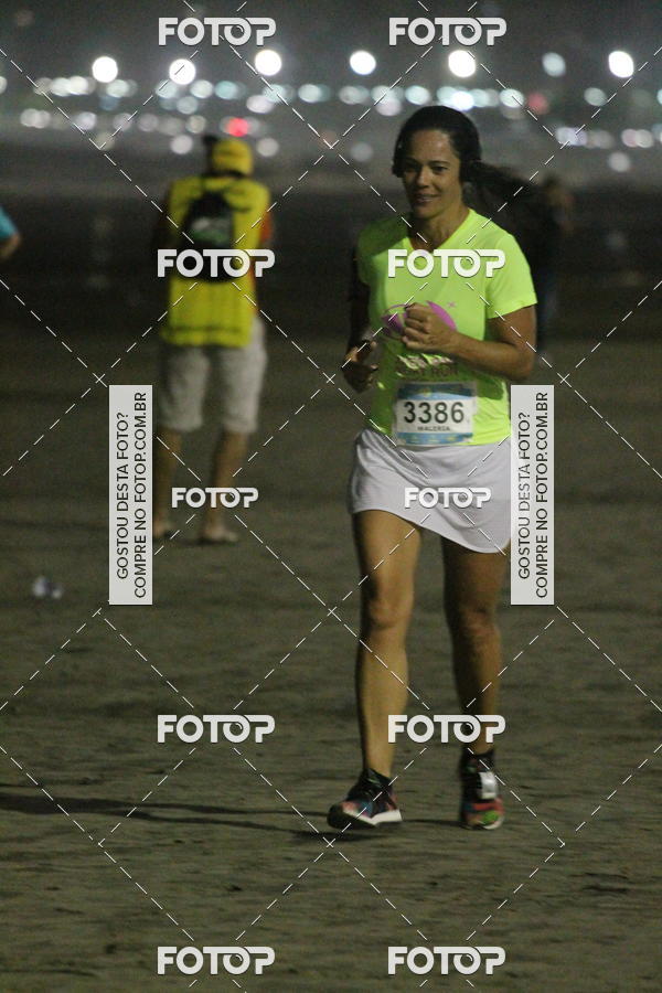Buy your photos of the eventCircuito Jovem Pan Night Run - Etapa Santos on Fotop