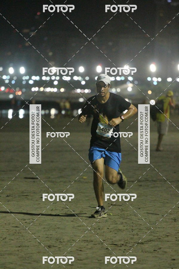 Buy your photos of the eventCircuito Jovem Pan Night Run - Etapa Santos on Fotop