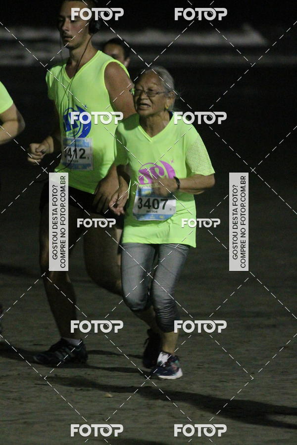 Buy your photos of the eventCircuito Jovem Pan Night Run - Etapa Santos on Fotop