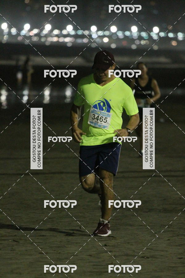 Buy your photos of the eventCircuito Jovem Pan Night Run - Etapa Santos on Fotop