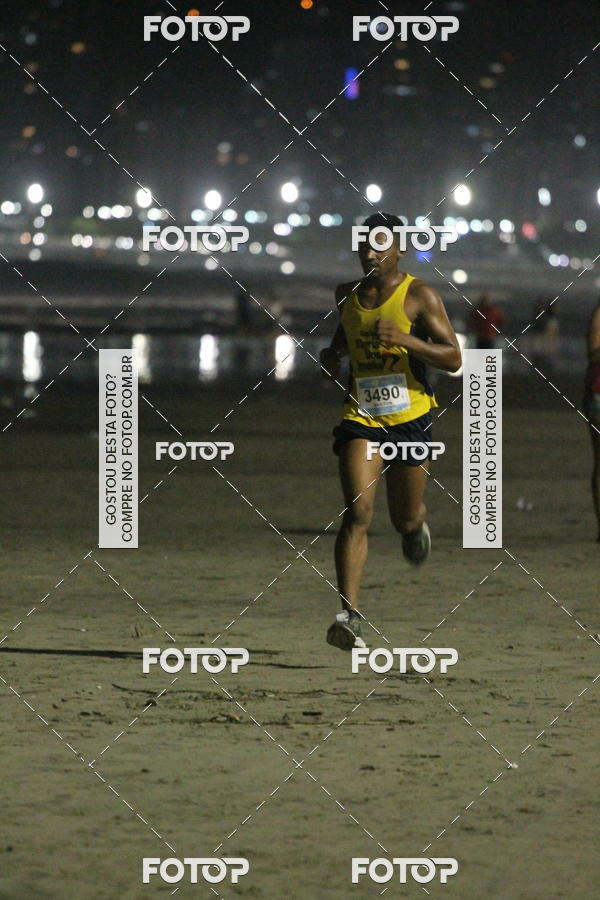 Buy your photos of the eventCircuito Jovem Pan Night Run - Etapa Santos on Fotop