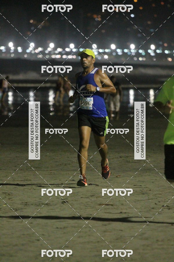 Buy your photos of the eventCircuito Jovem Pan Night Run - Etapa Santos on Fotop