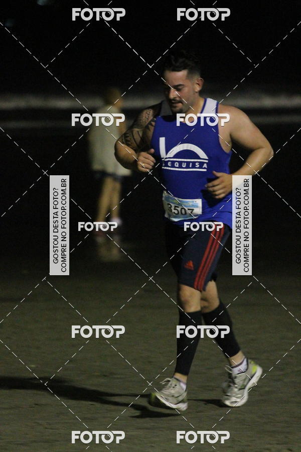 Buy your photos of the eventCircuito Jovem Pan Night Run - Etapa Santos on Fotop