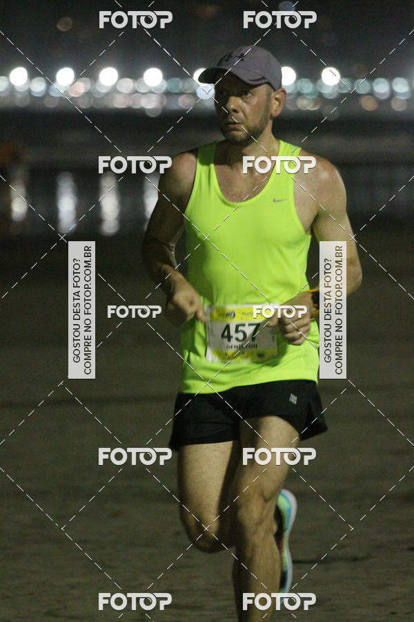 Buy your photos of the eventCircuito Jovem Pan Night Run - Etapa Santos on Fotop