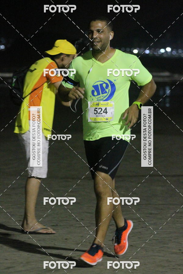 Buy your photos of the eventCircuito Jovem Pan Night Run - Etapa Santos on Fotop