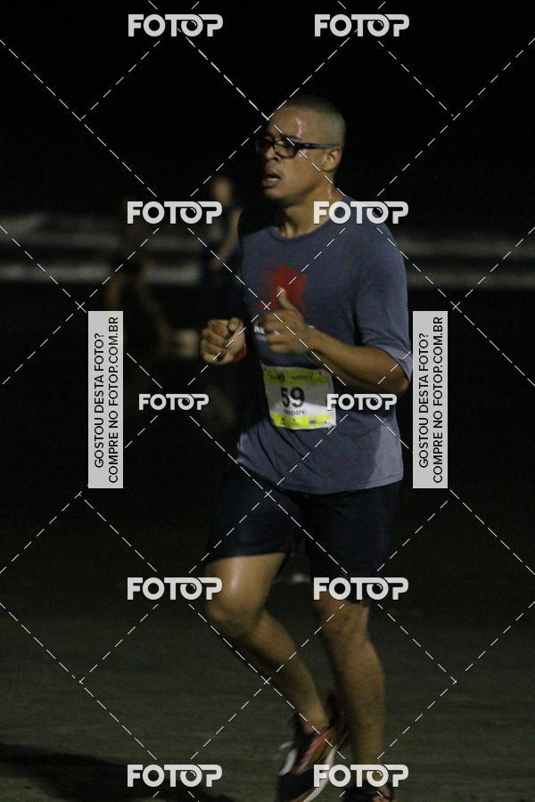 Buy your photos of the eventCircuito Jovem Pan Night Run - Etapa Santos on Fotop