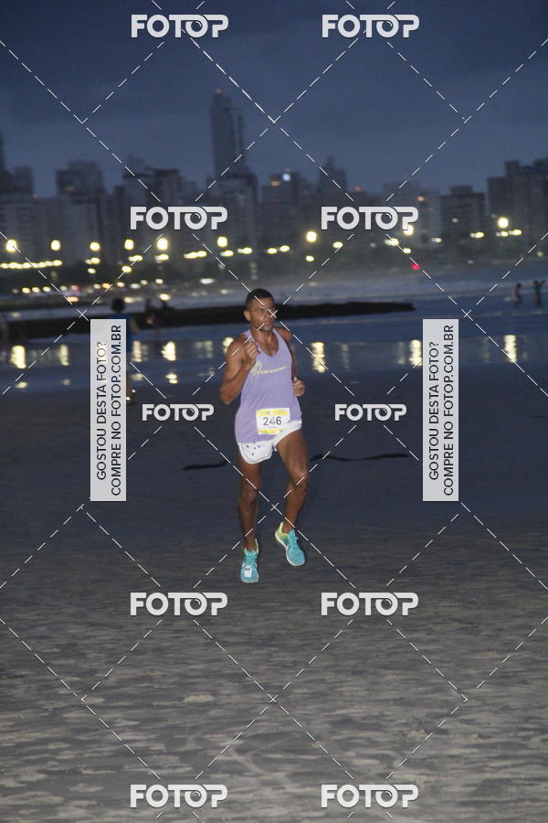 Buy your photos of the eventCircuito Jovem Pan Night Run - Etapa Santos on Fotop
