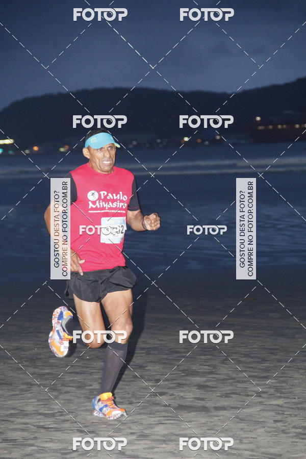 Buy your photos of the eventCircuito Jovem Pan Night Run - Etapa Santos on Fotop