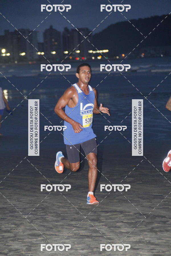 Buy your photos of the eventCircuito Jovem Pan Night Run - Etapa Santos on Fotop