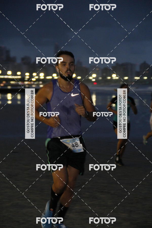 Buy your photos of the eventCircuito Jovem Pan Night Run - Etapa Santos on Fotop
