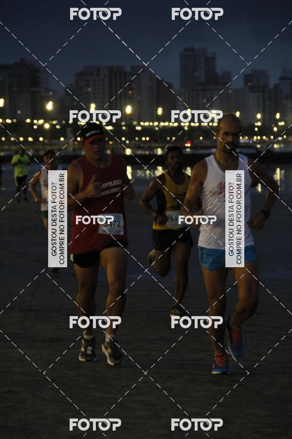 Buy your photos of the eventCircuito Jovem Pan Night Run - Etapa Santos on Fotop