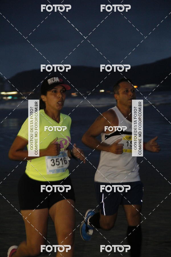 Buy your photos of the eventCircuito Jovem Pan Night Run - Etapa Santos on Fotop