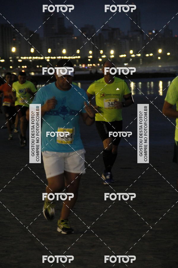 Buy your photos of the eventCircuito Jovem Pan Night Run - Etapa Santos on Fotop