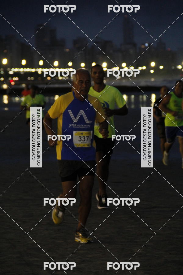 Buy your photos of the eventCircuito Jovem Pan Night Run - Etapa Santos on Fotop