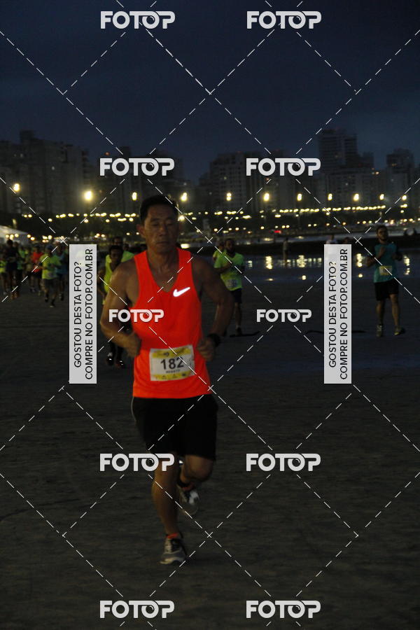 Buy your photos of the eventCircuito Jovem Pan Night Run - Etapa Santos on Fotop