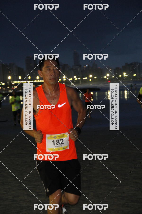 Buy your photos of the eventCircuito Jovem Pan Night Run - Etapa Santos on Fotop