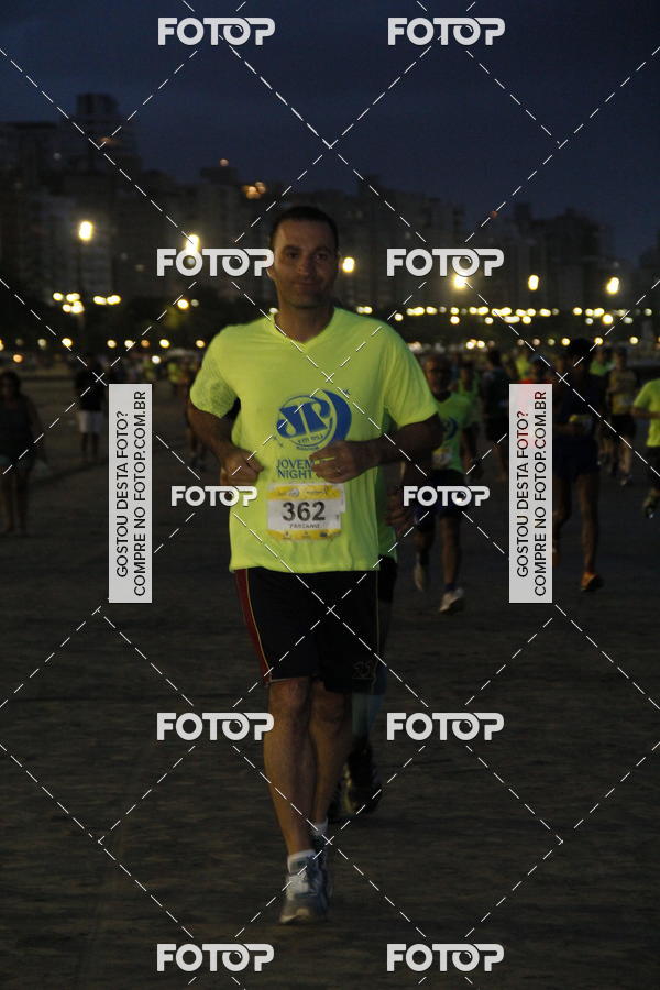 Buy your photos of the eventCircuito Jovem Pan Night Run - Etapa Santos on Fotop