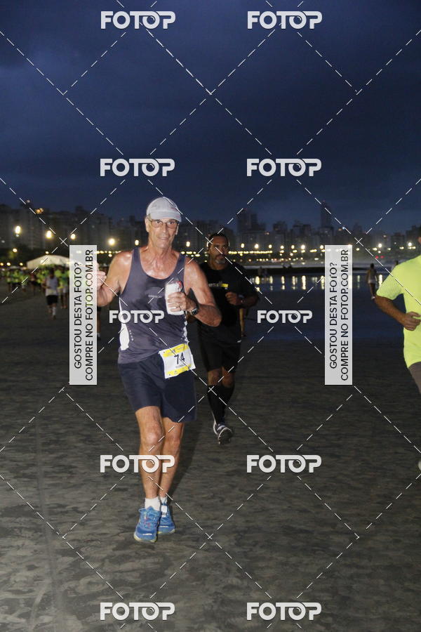 Buy your photos of the eventCircuito Jovem Pan Night Run - Etapa Santos on Fotop