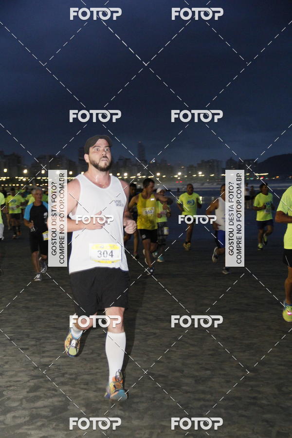 Buy your photos of the eventCircuito Jovem Pan Night Run - Etapa Santos on Fotop