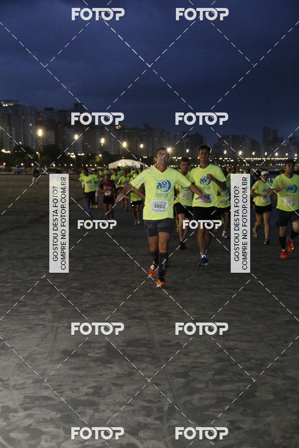 Buy your photos of the eventCircuito Jovem Pan Night Run - Etapa Santos on Fotop