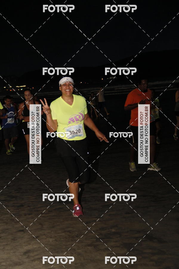 Buy your photos of the eventCircuito Jovem Pan Night Run - Etapa Santos on Fotop