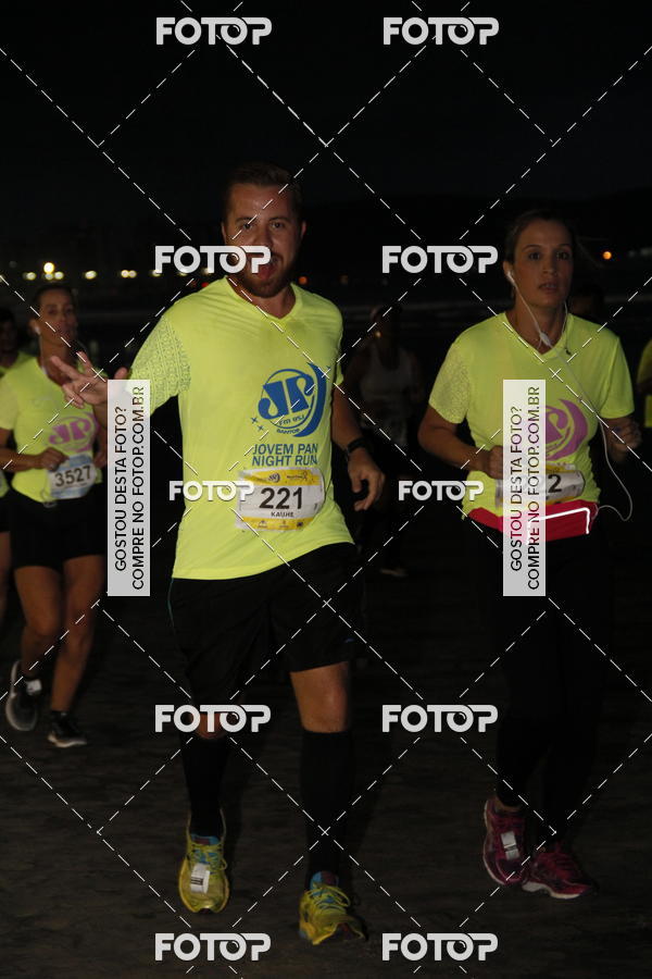 Buy your photos of the eventCircuito Jovem Pan Night Run - Etapa Santos on Fotop