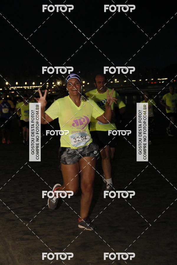 Buy your photos of the eventCircuito Jovem Pan Night Run - Etapa Santos on Fotop
