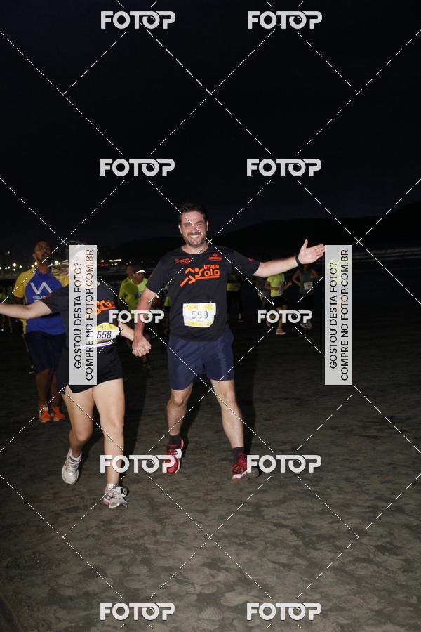 Buy your photos of the eventCircuito Jovem Pan Night Run - Etapa Santos on Fotop
