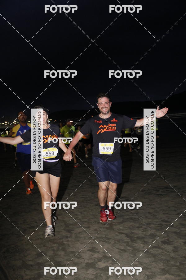 Buy your photos of the eventCircuito Jovem Pan Night Run - Etapa Santos on Fotop