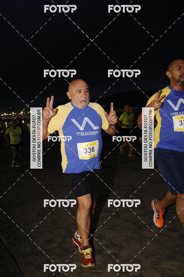 Buy your photos of the eventCircuito Jovem Pan Night Run - Etapa Santos on Fotop
