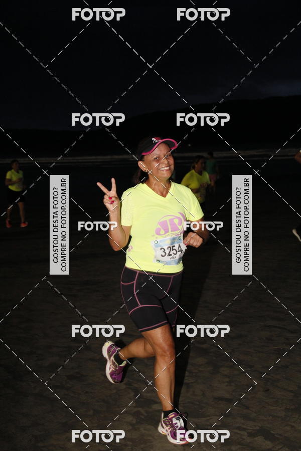 Buy your photos of the eventCircuito Jovem Pan Night Run - Etapa Santos on Fotop