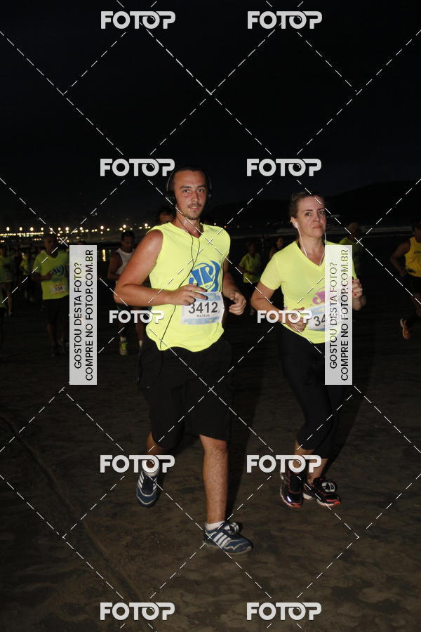 Buy your photos of the eventCircuito Jovem Pan Night Run - Etapa Santos on Fotop
