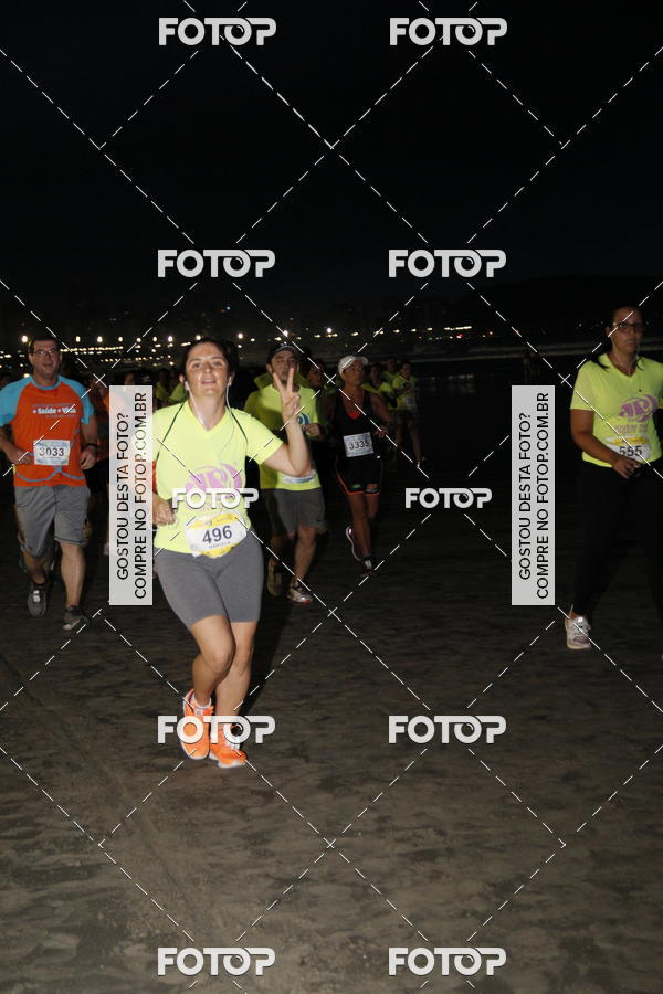 Buy your photos of the eventCircuito Jovem Pan Night Run - Etapa Santos on Fotop