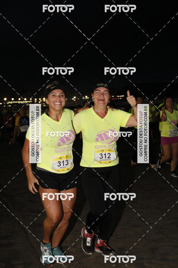 Buy your photos of the eventCircuito Jovem Pan Night Run - Etapa Santos on Fotop