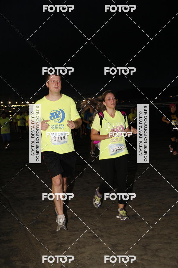 Buy your photos of the eventCircuito Jovem Pan Night Run - Etapa Santos on Fotop