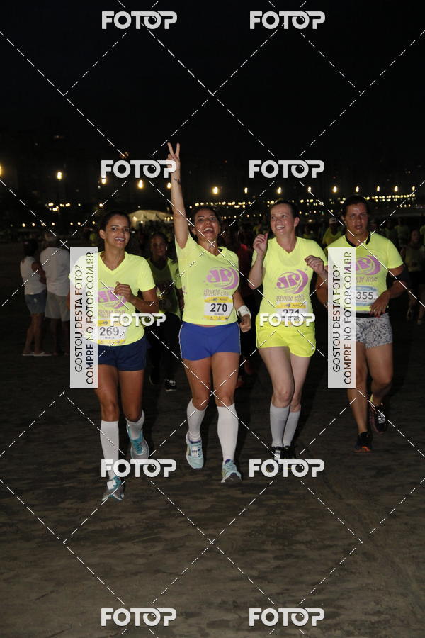 Buy your photos of the eventCircuito Jovem Pan Night Run - Etapa Santos on Fotop