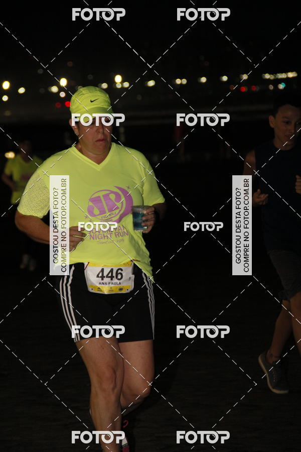 Buy your photos of the eventCircuito Jovem Pan Night Run - Etapa Santos on Fotop