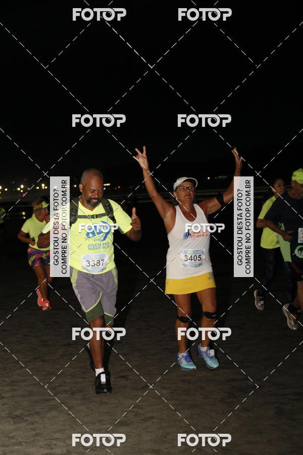 Buy your photos of the eventCircuito Jovem Pan Night Run - Etapa Santos on Fotop