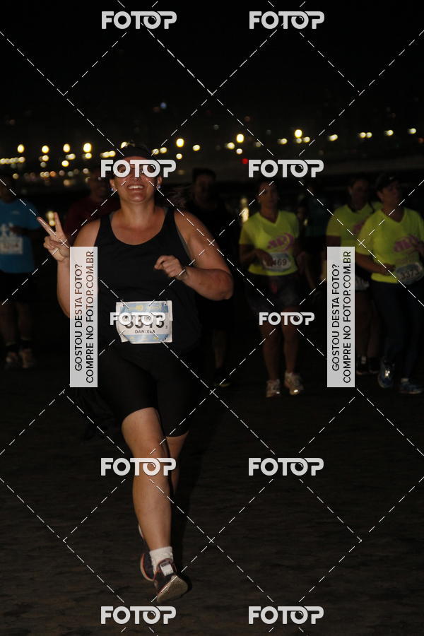 Buy your photos of the eventCircuito Jovem Pan Night Run - Etapa Santos on Fotop
