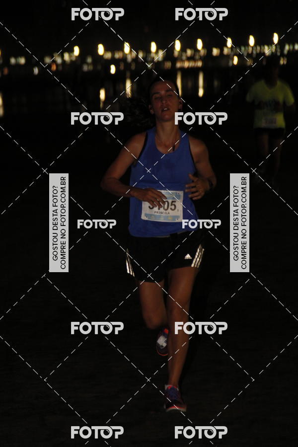 Buy your photos of the eventCircuito Jovem Pan Night Run - Etapa Santos on Fotop