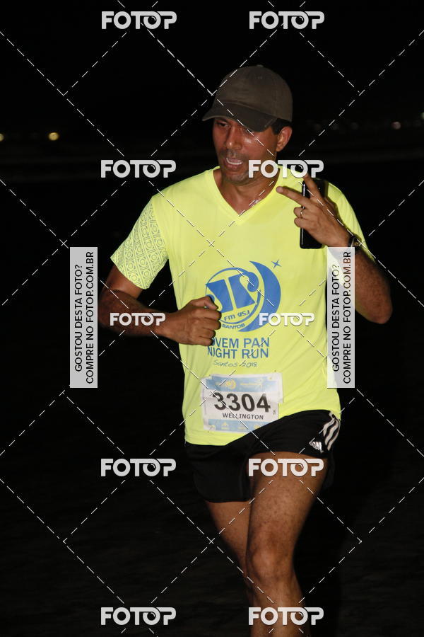 Buy your photos of the eventCircuito Jovem Pan Night Run - Etapa Santos on Fotop